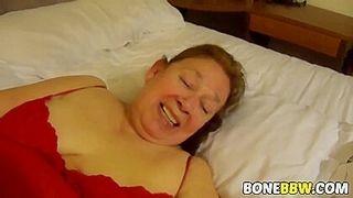 Mature Bbw Gets Mouth Fucked While She Toys Her Cunt